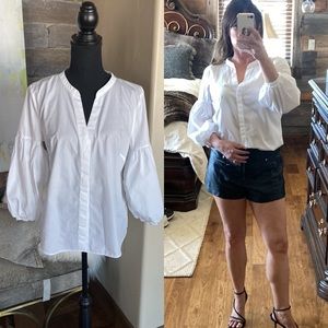 🎈3/$15 H&M White Blouse